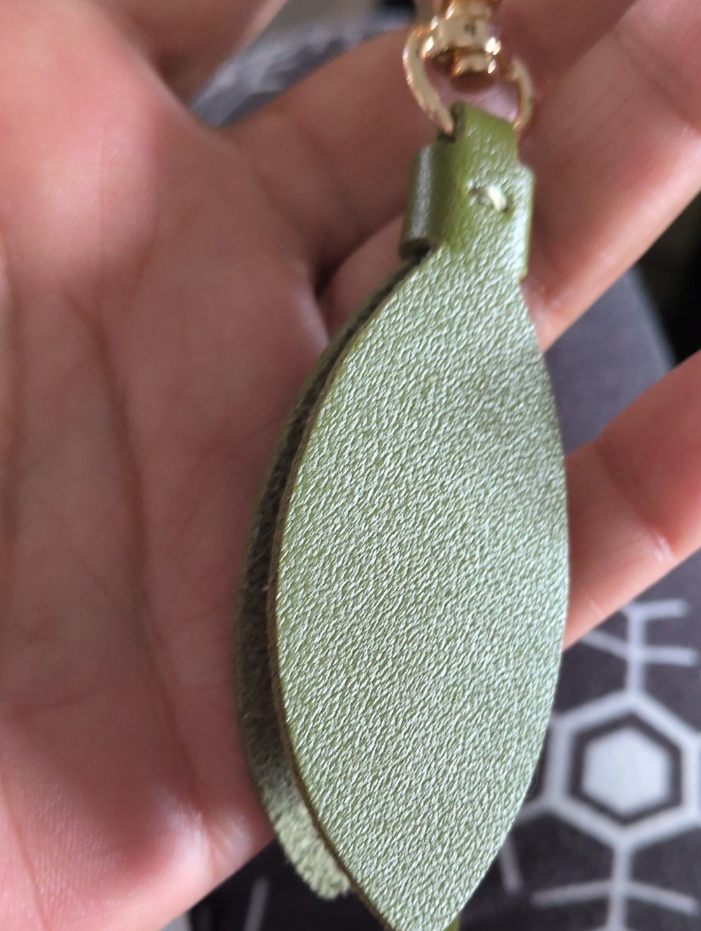 Purple Tulips With Olive Green Leather Leaves Knot Keychain - Picture 6 of 8